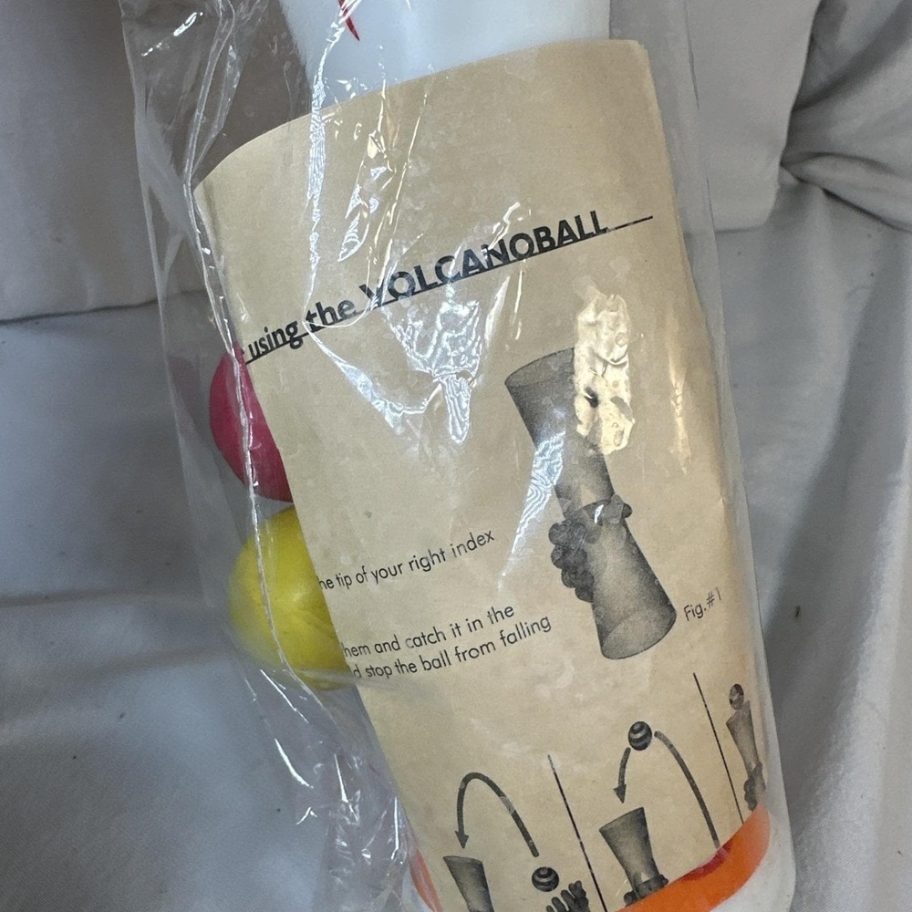 RARE Volcano Ball Skill Toy by Dan Holzman (Raspyni Brothers) - Vintage Juggling - Picture 3 of 9